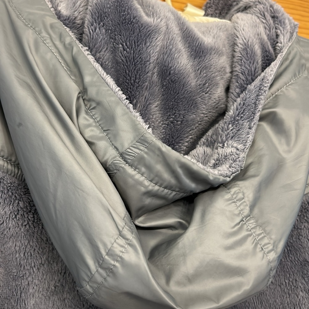 The North Face Zip Up Hoodie Jacket - Picture 8 of 10